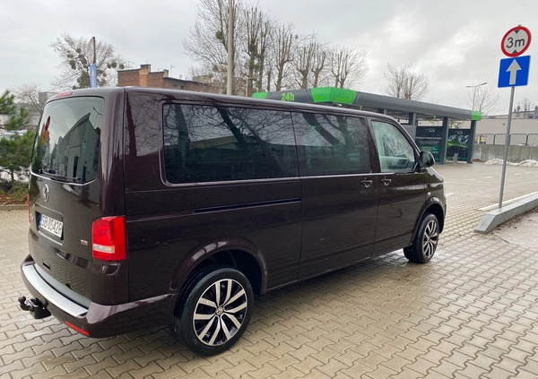 Volkswagen Multivan cena 125000 przebieg: 127500, rok produkcji 2015 z Biała małe 232